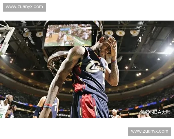 低调观察NBA背后的故事与精彩时刻 让我们从不同角度重新审视篮球世界
